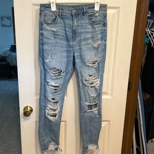 American Eagle distressed stretch mom jean
